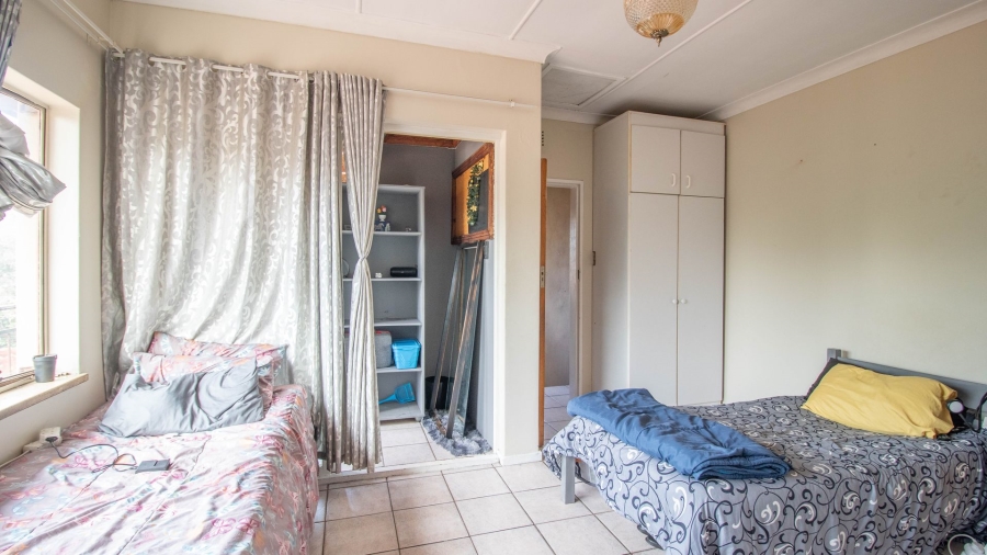 11 Bedroom Property for Sale in Parkhill Gardens Gauteng