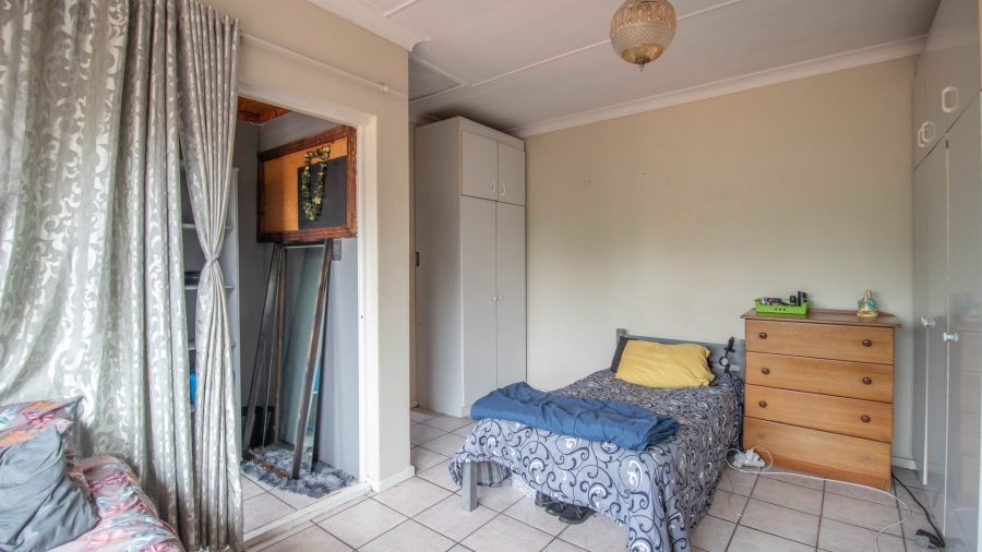 11 Bedroom Property for Sale in Parkhill Gardens Gauteng