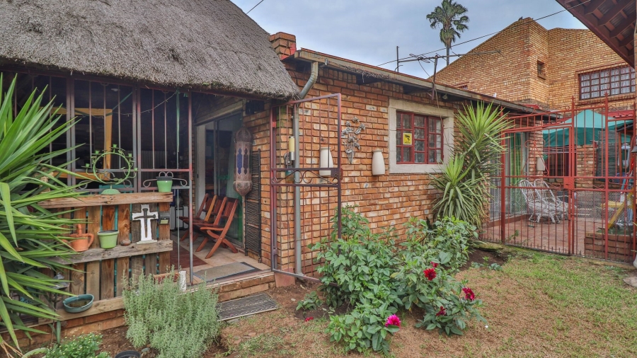 11 Bedroom Property for Sale in Parkhill Gardens Gauteng