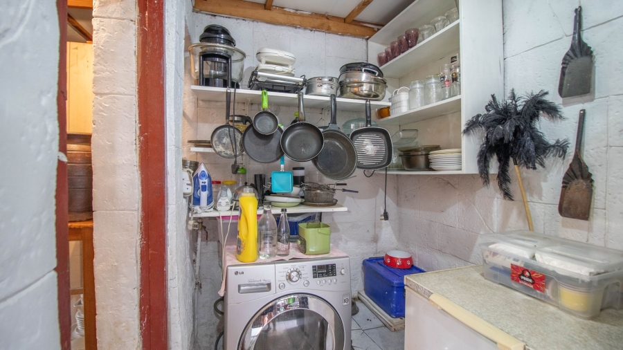 11 Bedroom Property for Sale in Parkhill Gardens Gauteng