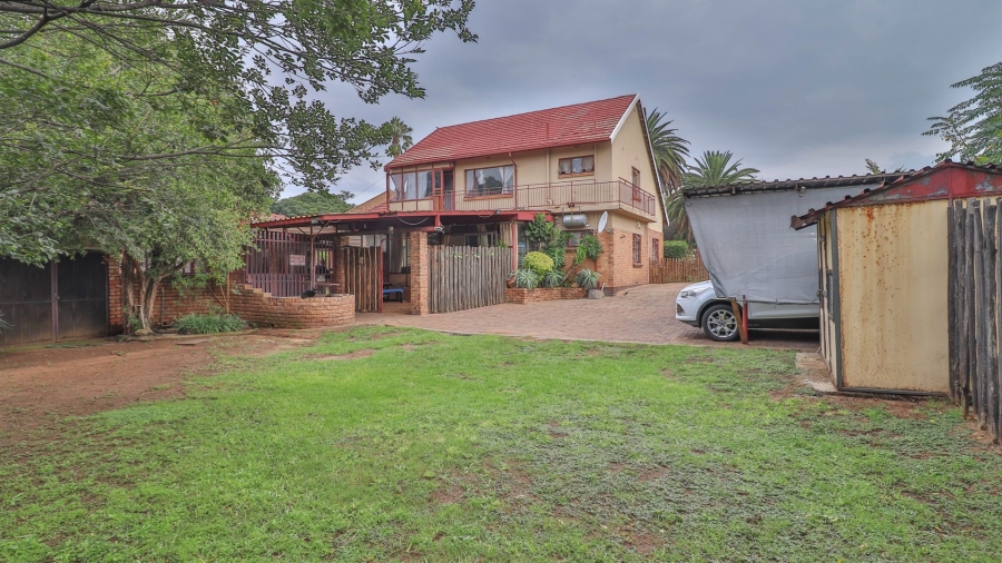 11 Bedroom Property for Sale in Parkhill Gardens Gauteng