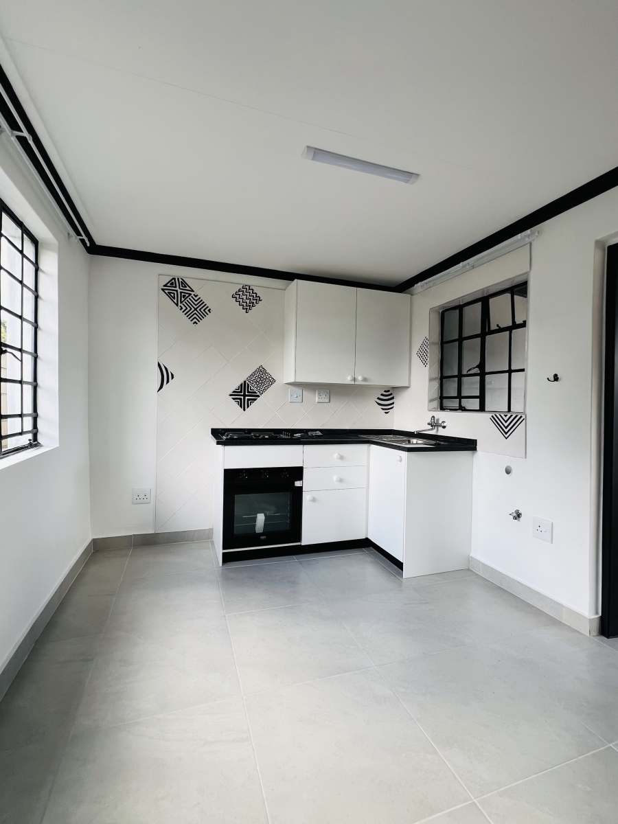 To Let 1 Bedroom Property for Rent in Florida Gauteng