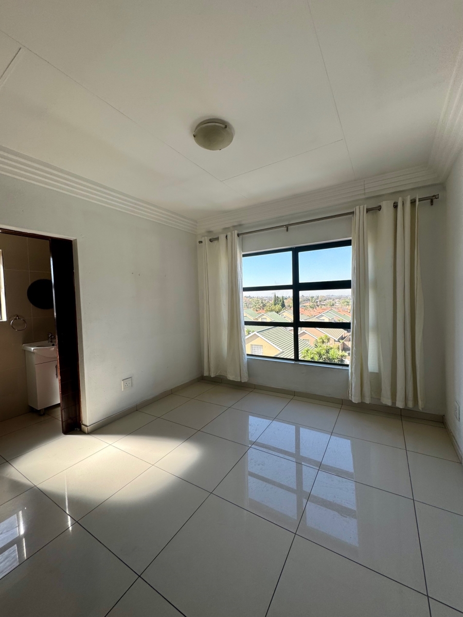 2 Bedroom Property for Sale in Eveleigh Gauteng
