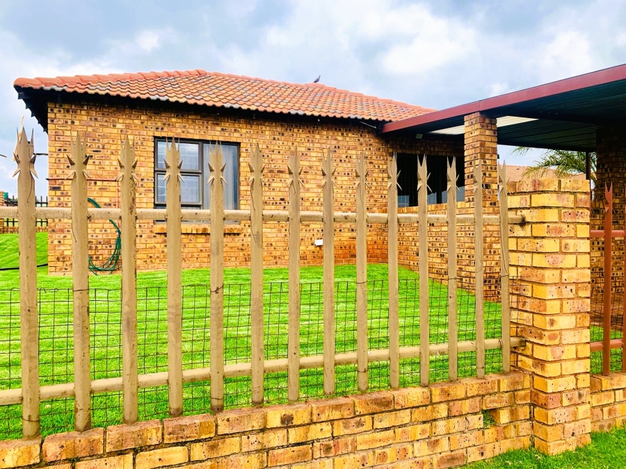 3 Bedroom Property for Sale in Bothas Geluk Gauteng