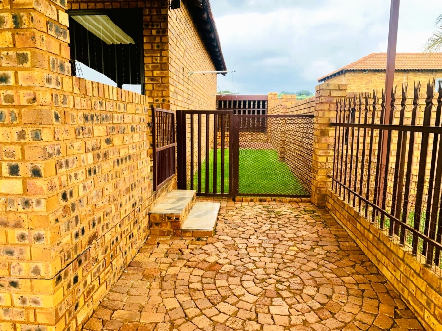 3 Bedroom Property for Sale in Bothas Geluk Gauteng