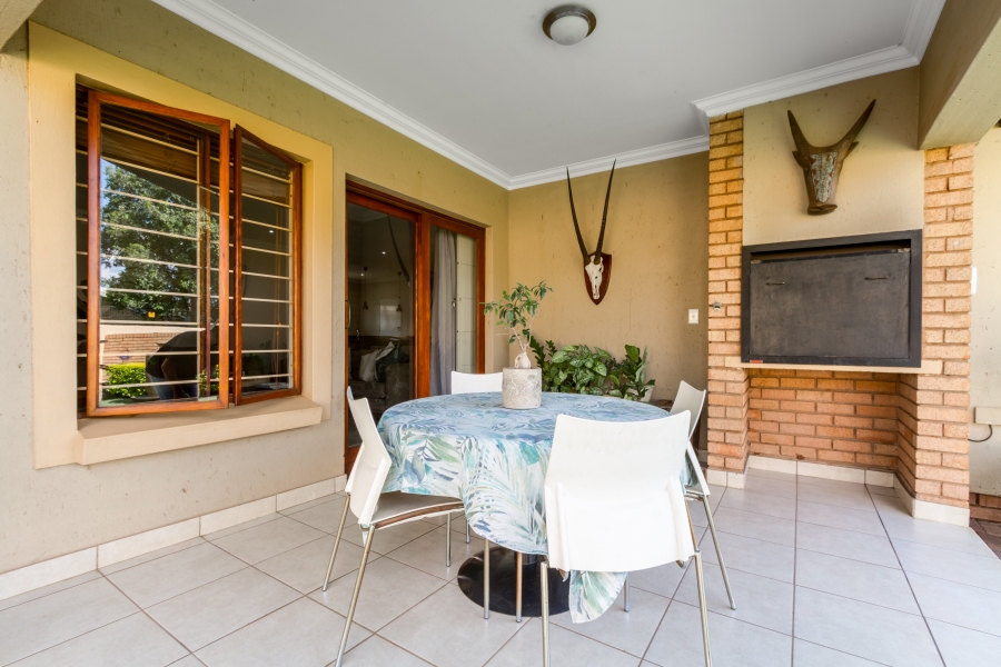 3 Bedroom Property for Sale in Equestria Gauteng