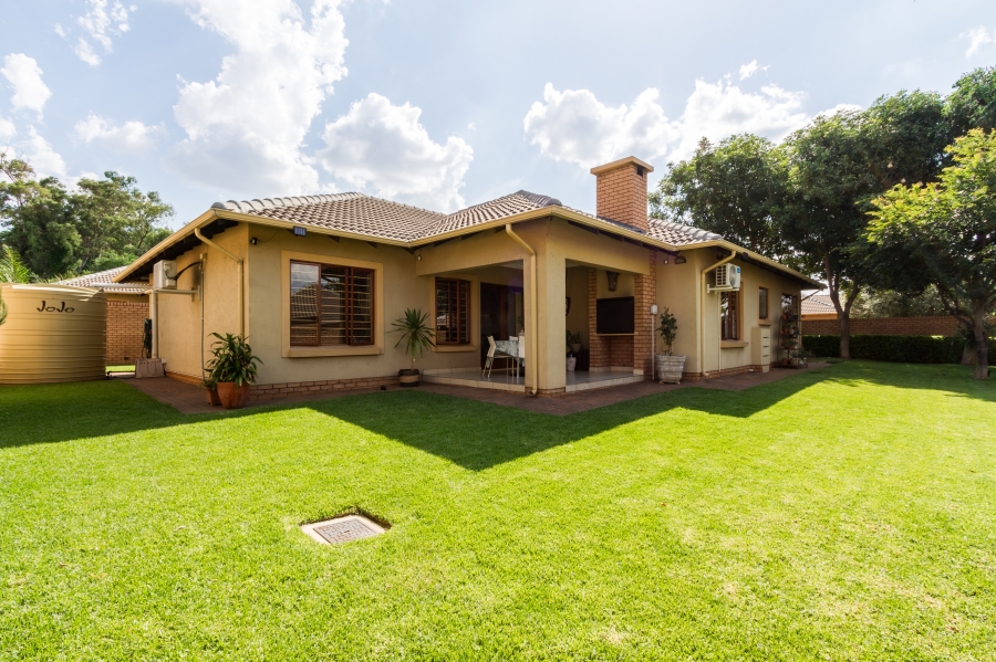 3 Bedroom Property for Sale in Equestria Gauteng