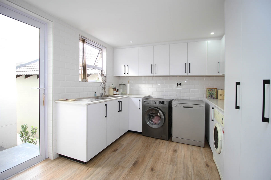 To Let 3 Bedroom Property for Rent in Thornhill Estate Gauteng