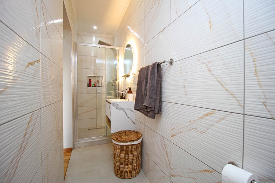 To Let 3 Bedroom Property for Rent in Thornhill Estate Gauteng