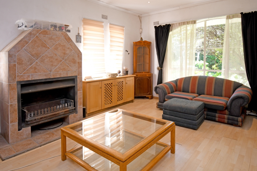 5 Bedroom Property for Sale in Hurlingham Gauteng