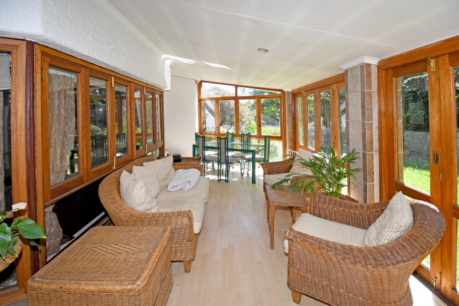 5 Bedroom Property for Sale in Hurlingham Gauteng