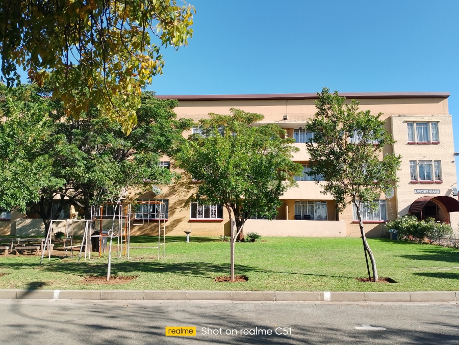 1 Bedroom Property for Sale in Lambton Gauteng