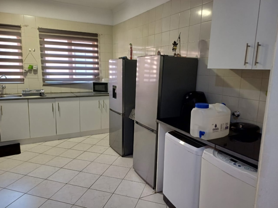 2 Bedroom Property for Sale in Buurendal Gauteng