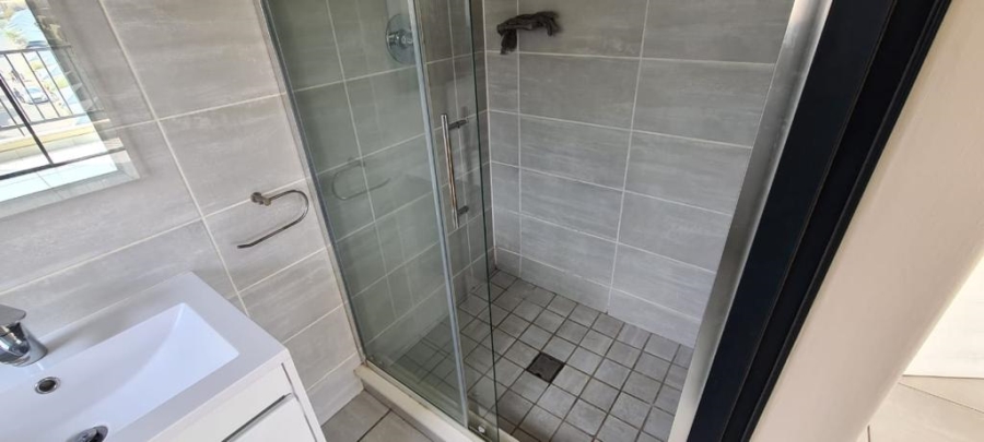 To Let 1 Bedroom Property for Rent in Waterfall Gauteng