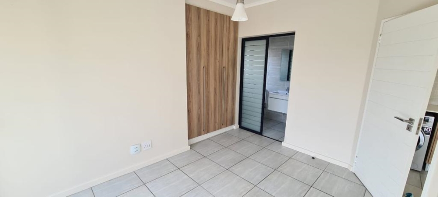 To Let 1 Bedroom Property for Rent in Waterfall Gauteng