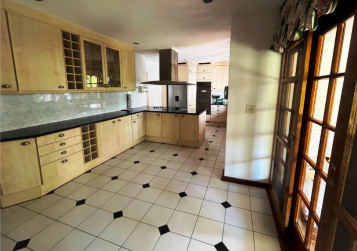 4 Bedroom Property for Sale in Little Falls Gauteng