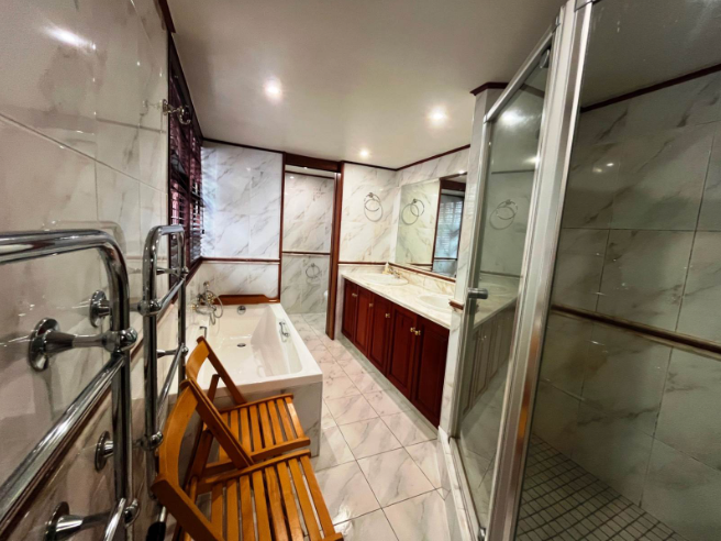 4 Bedroom Property for Sale in Little Falls Gauteng