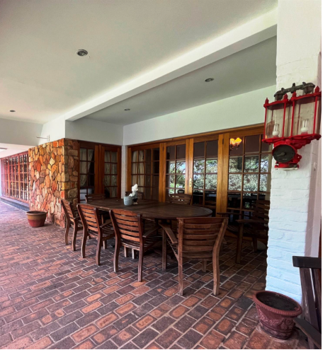 4 Bedroom Property for Sale in Little Falls Gauteng
