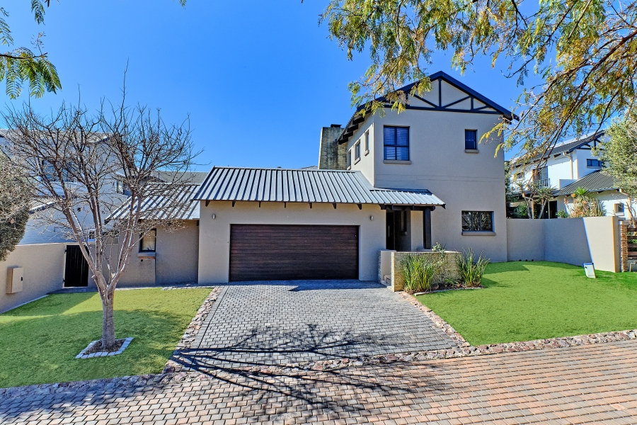 To Let 3 Bedroom Property for Rent in Waterfall Country Village Gauteng