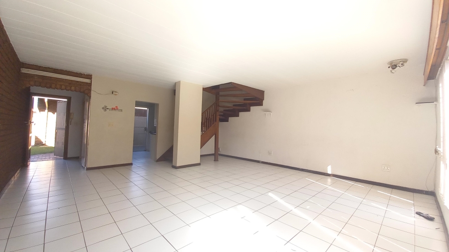 To Let 3 Bedroom Property for Rent in Mayberry Park Gauteng