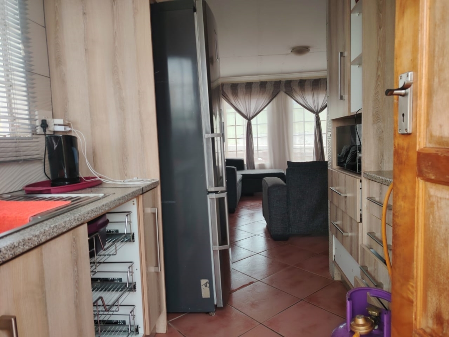 To Let 3 Bedroom Property for Rent in Elandspoort Gauteng