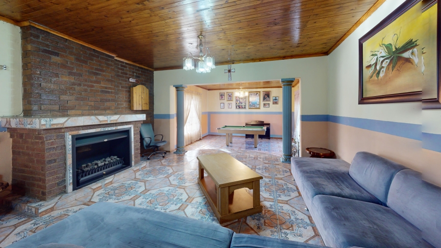 4 Bedroom Property for Sale in Mackenzie Park Gauteng