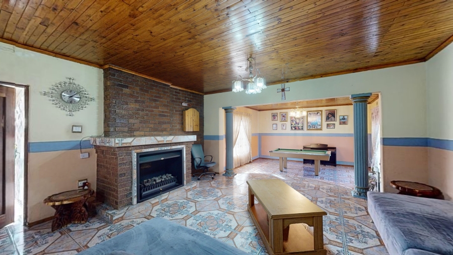 4 Bedroom Property for Sale in Mackenzie Park Gauteng