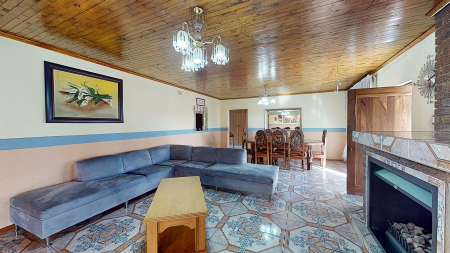 4 Bedroom Property for Sale in Mackenzie Park Gauteng