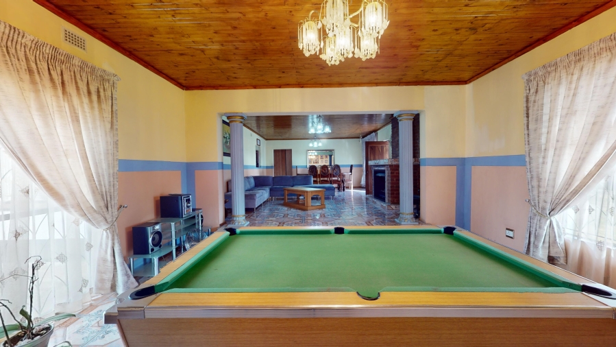 4 Bedroom Property for Sale in Mackenzie Park Gauteng