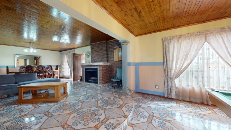 4 Bedroom Property for Sale in Mackenzie Park Gauteng