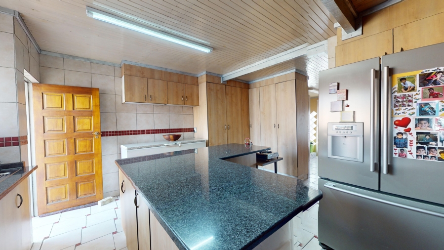 4 Bedroom Property for Sale in Mackenzie Park Gauteng