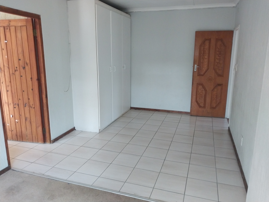 To Let 4 Bedroom Property for Rent in Sunward Park Gauteng