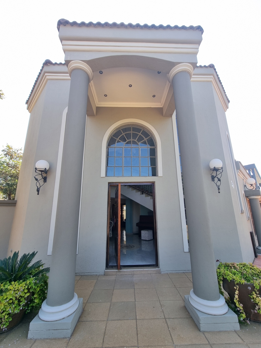 3 Bedroom Property for Sale in Parkhaven Gauteng