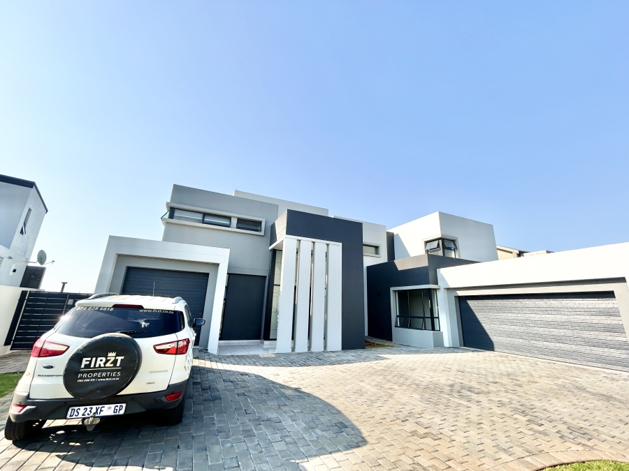 To Let 4 Bedroom Property for Rent in Midstream Heights Gauteng