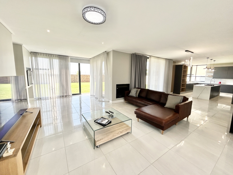 To Let 4 Bedroom Property for Rent in Midstream Heights Gauteng