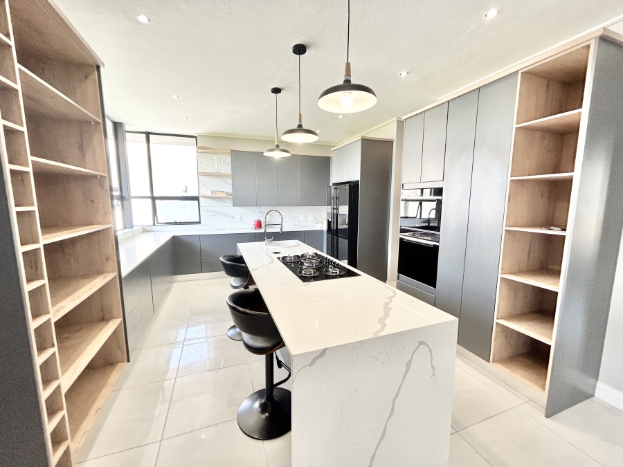 To Let 4 Bedroom Property for Rent in Midstream Heights Gauteng