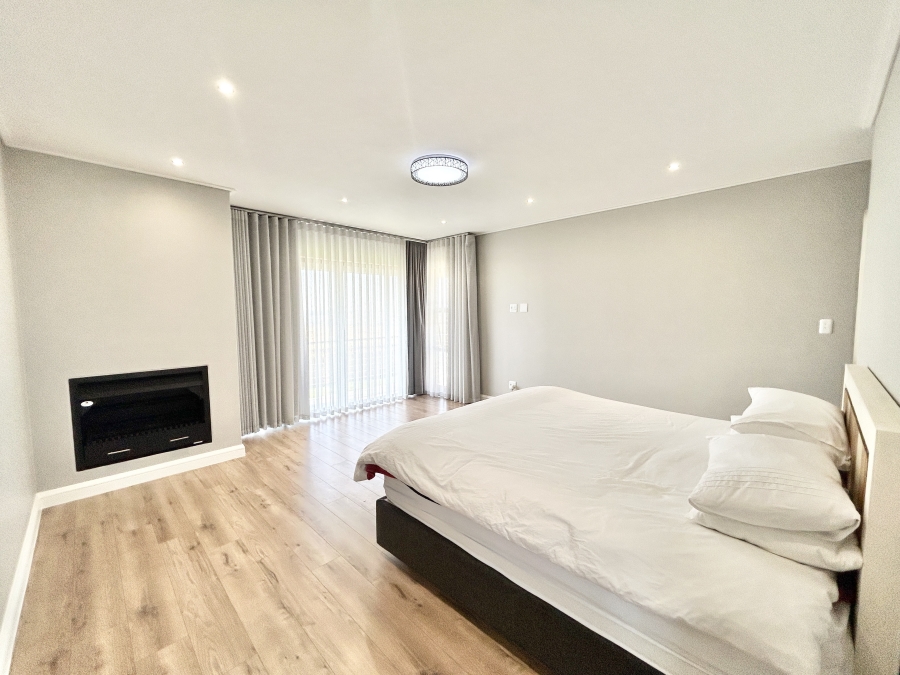 To Let 4 Bedroom Property for Rent in Midstream Heights Gauteng