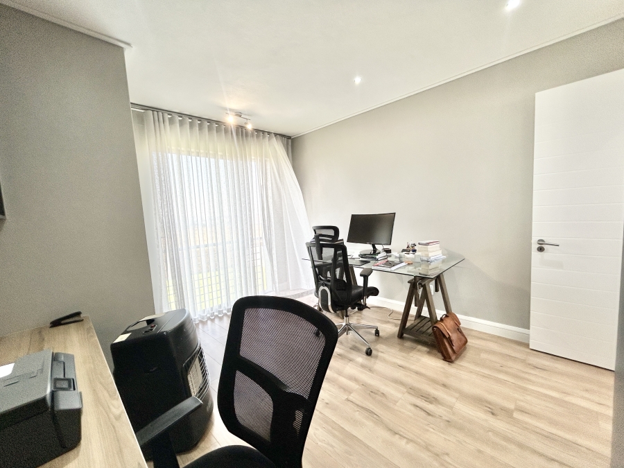 To Let 4 Bedroom Property for Rent in Midstream Heights Gauteng