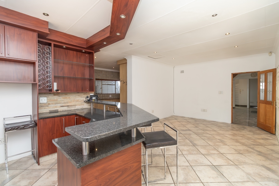 5 Bedroom Property for Sale in Fourways Gauteng
