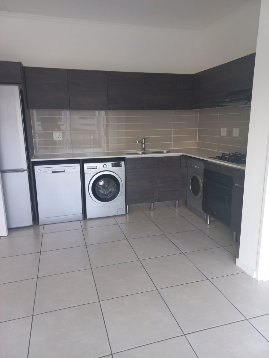 To Let 1 Bedroom Property for Rent in Modderfontein Gauteng