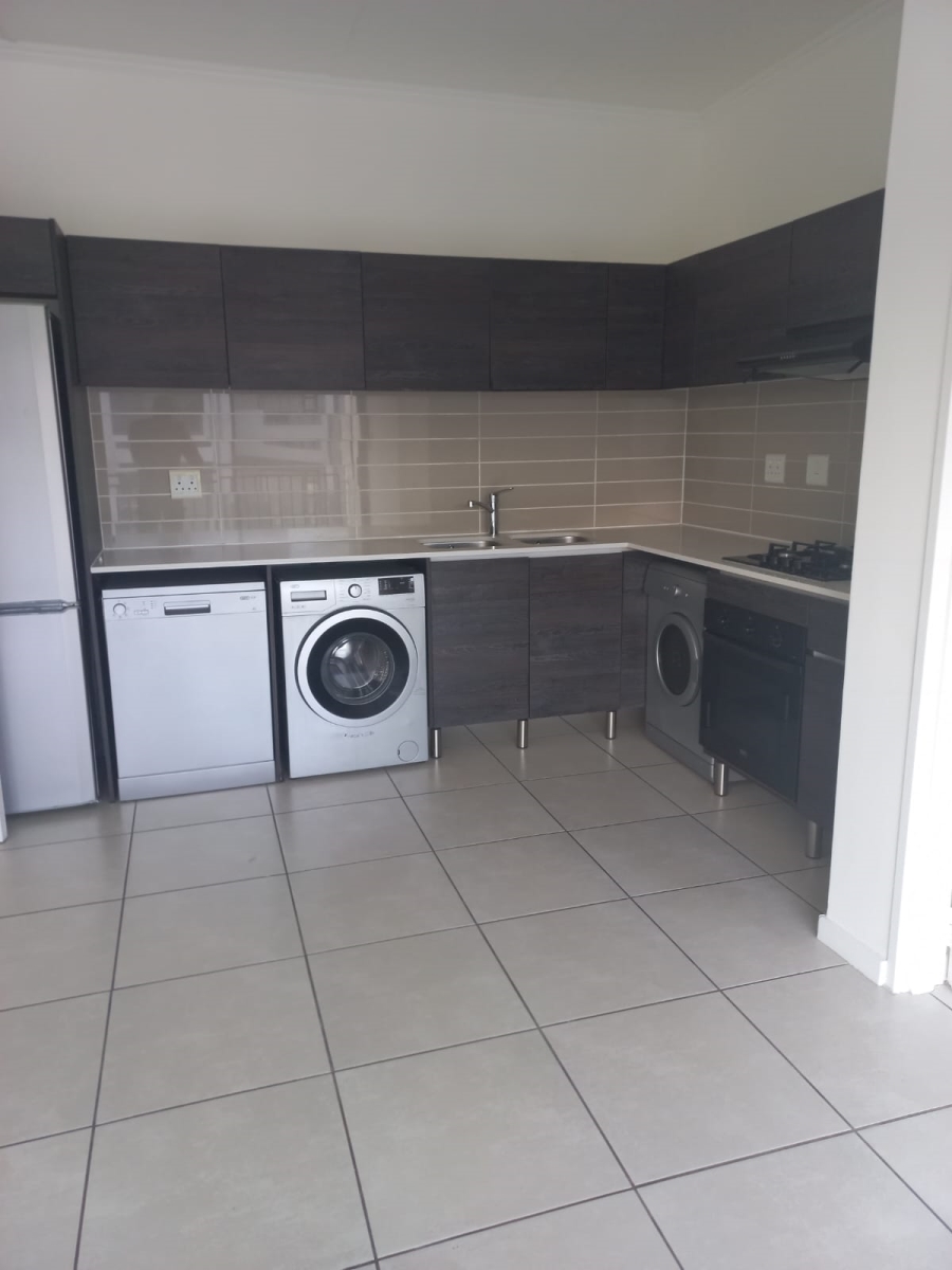 To Let 1 Bedroom Property for Rent in Modderfontein Gauteng