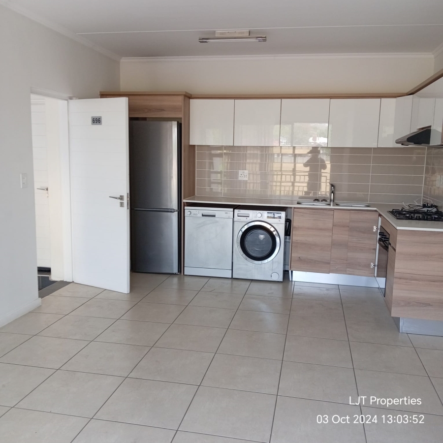 To Let 1 Bedroom Property for Rent in Modderfontein Gauteng
