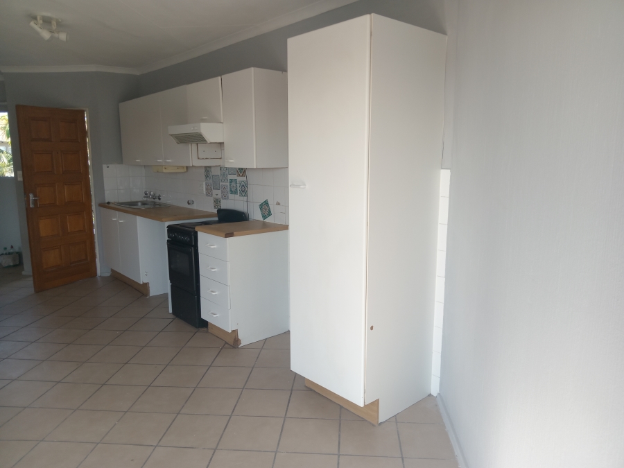 To Let 2 Bedroom Property for Rent in Radiokop Gauteng