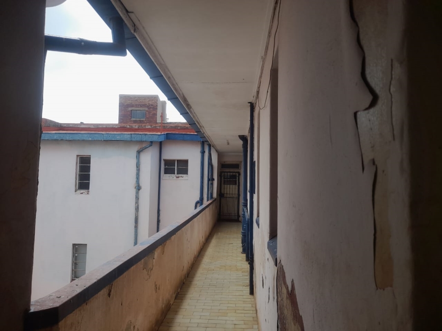 2 Bedroom Property for Sale in Yeoville Gauteng