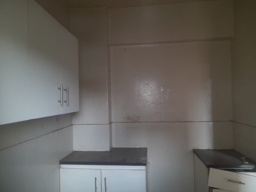 2 Bedroom Property for Sale in Yeoville Gauteng