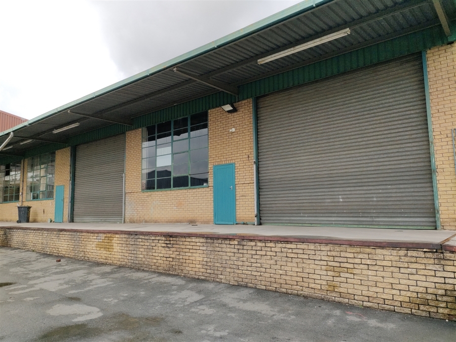To Let Commercial Property for Rent in Strijdom Park Gauteng