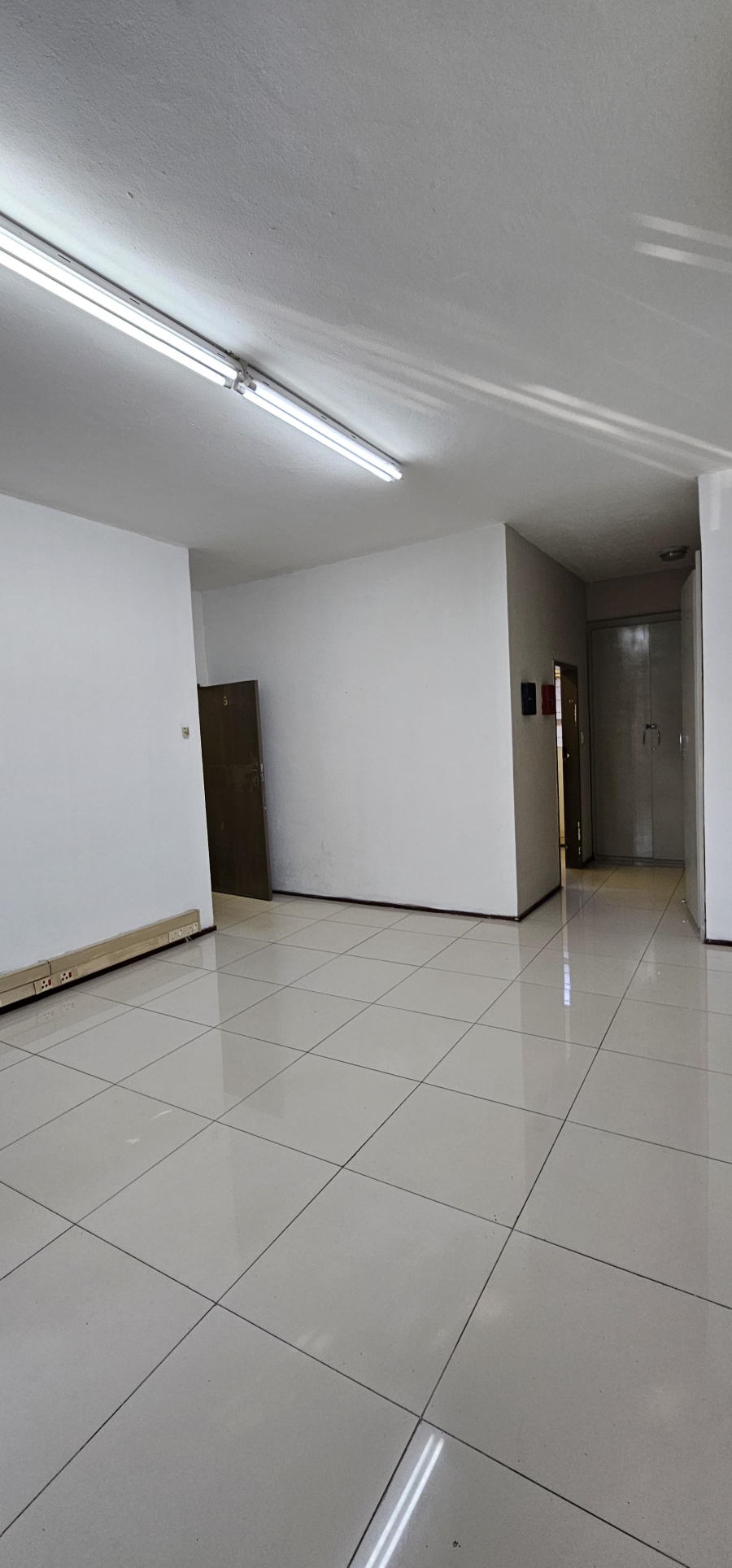 To Let Commercial Property for Rent in Eldoraigne Gauteng