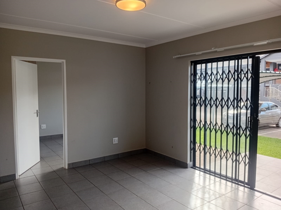 To Let 2 Bedroom Property for Rent in Willow Park Manor Gauteng
