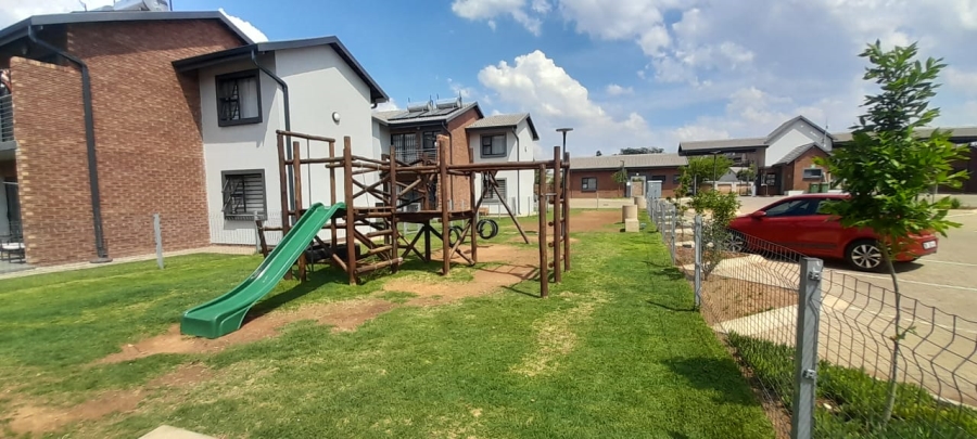 To Let 2 Bedroom Property for Rent in Willow Park Manor Gauteng