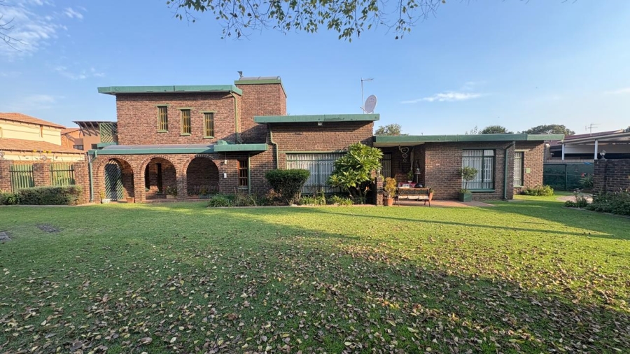 4 Bedroom Property for Sale in Beyers Park Gauteng